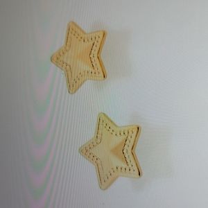Kid's star stud earrings
